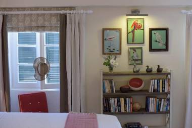 Durrell Liston Suites