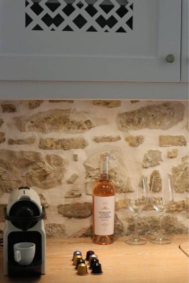 Artizan Liston Suites