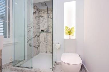 Merchant Liston Suite