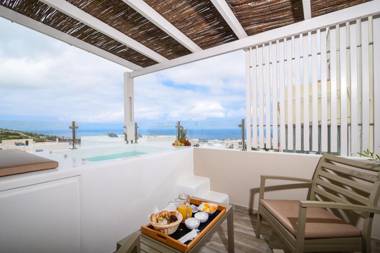 Suite Home Santorini