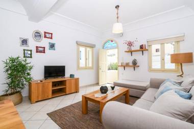 Suite Home Santorini