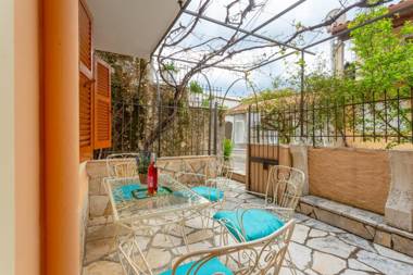 Foteini Apartment