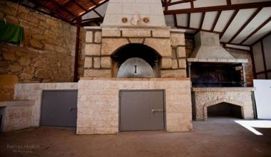 Aphrodite Luxury Studios & Apartments