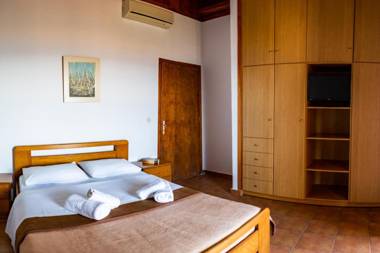 Papanestoras Apartments