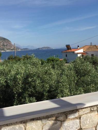 Pleiades Traditional Seaside Villas