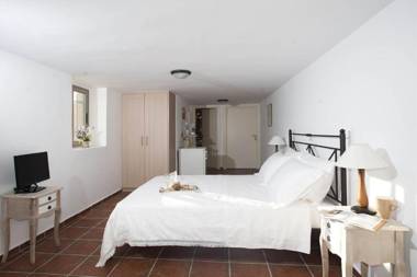 Poliana Estate Villas