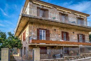 Chrysanthi Apartments