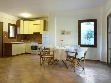 Amaryllis Summer Maisonettes