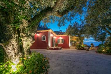 Aelia Villa