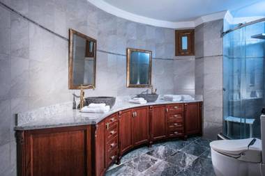 Villa Bella Mare Wine Dark Sea Villas