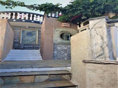 Hermes Korifi Suites