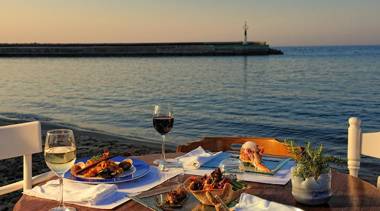 Minimalistic Apartment Near the Sea