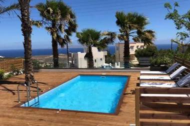 Cretan Luxury Villa by Smaris Collection