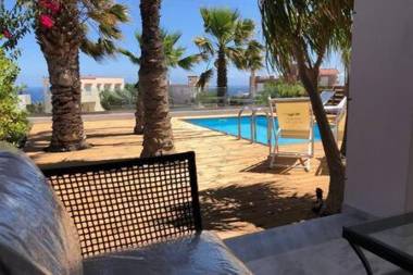 Cretan Luxury Villa by Smaris Collection