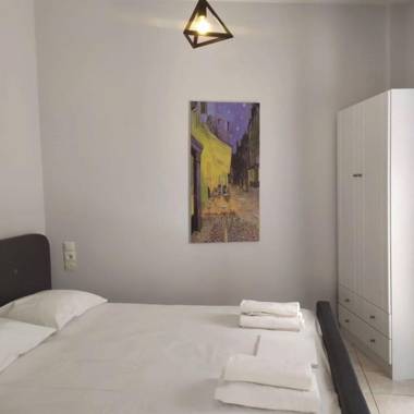 Sole Mare Seaside Apts. Ground floor apt-pool view