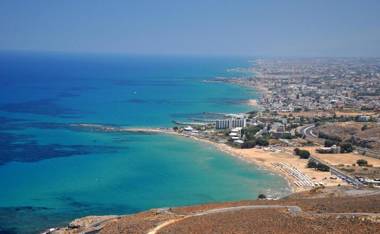 The Kokkini Beach Retreat