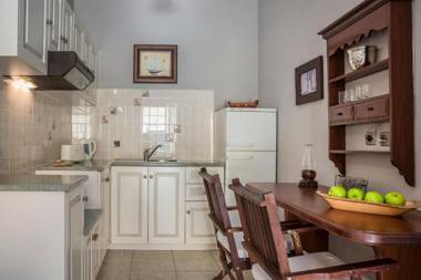 Faros Suites (Adults Only)