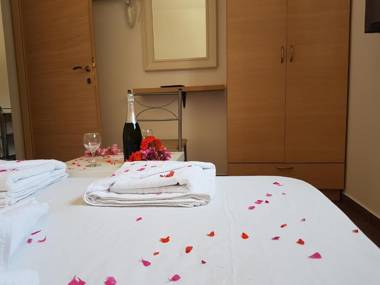 Elounda Sunrise Apartments