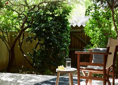 Plaka Sea Front Residence