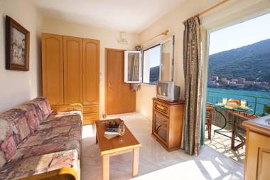 Boulevard Aetos Suites