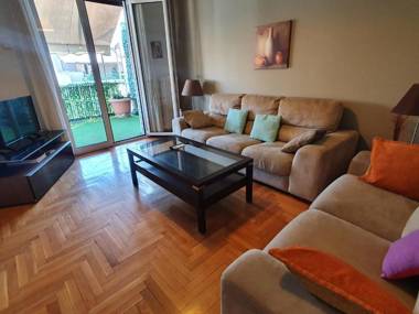 Pedion Areos Park 4 Center 4