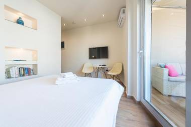 Stunning Acropolis view at City Center