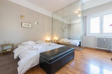 3 bdr Apt Incredible Acropolis View