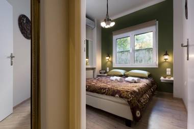 Vintage Apartment in the Heart of Plaka