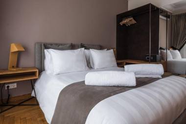 Acropolis Exclusive Residence