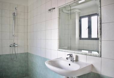 Amazing Acropolis views - MO building