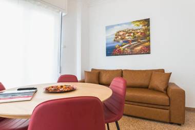 Super Paradise Apartments