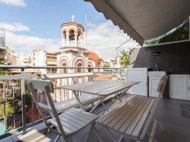 Acropolis apt with balcony - DM17