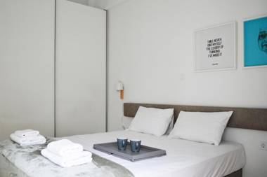 Likavittos Apartments