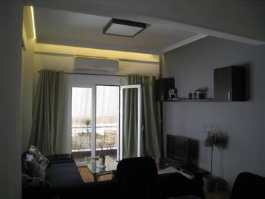 Apartment in the Middle of Everything