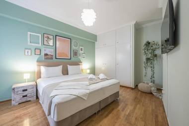 Boutique Acropolis Apartment by Cloudkeys - Just 5 minutes walk to Acropolis Museum