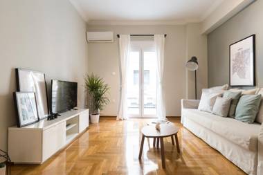 Sleek Flat in Central Syntagma by UPSTREET