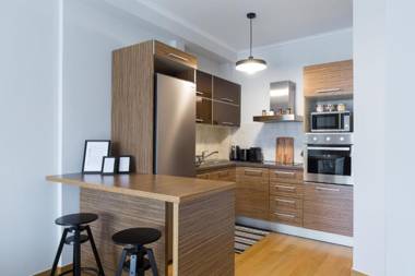 Stylish and Spacious 2BD - Thiseio by UPSTREET