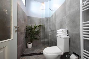 Live in Athens THISEIO Historic House