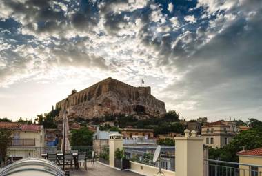 Plaka's Villa with Breathtaking Acropolis view