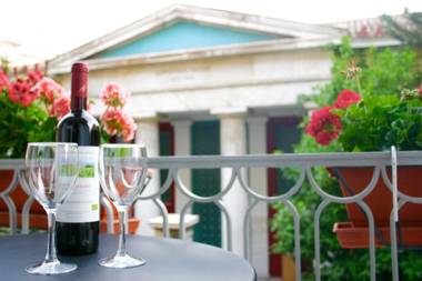 Apartment Hadrian in Historic Center of Plaka