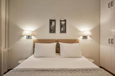 Cozy and Bright 2BD Apartment in Kolonaki