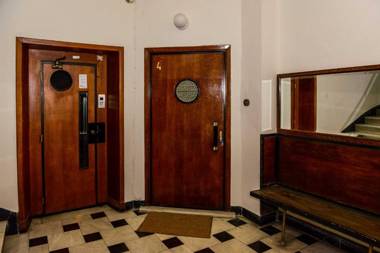 Renovated Historic Studio Overlooking Exarchia Sq