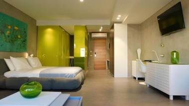 101 Adrianou Apartments