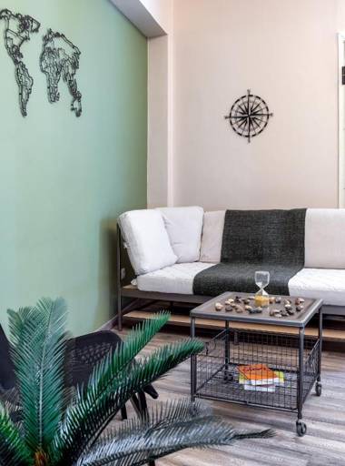 Autonomous house in the heart of Plaka