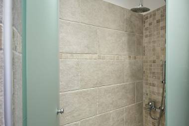 Fabulous 3BD Apt close to Kalimarmaro