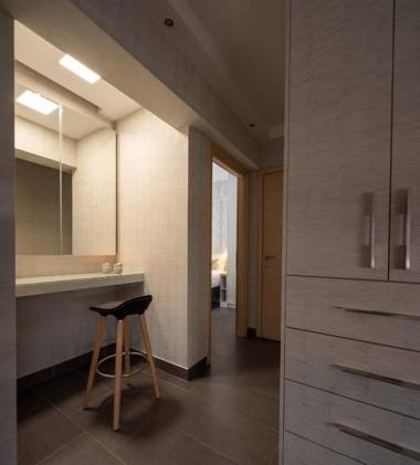 12 Keys Athens Apartments