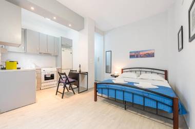 Sweet and Central apt for 2