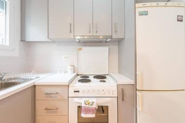 Sweet and Central apt for 2