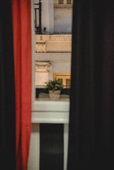 Home Plus Pathos junior Suite *Ermou str*