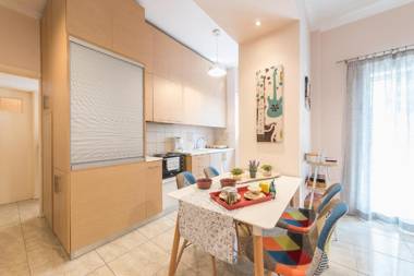 Stylish Acropolis Apartment by Cloudkeys